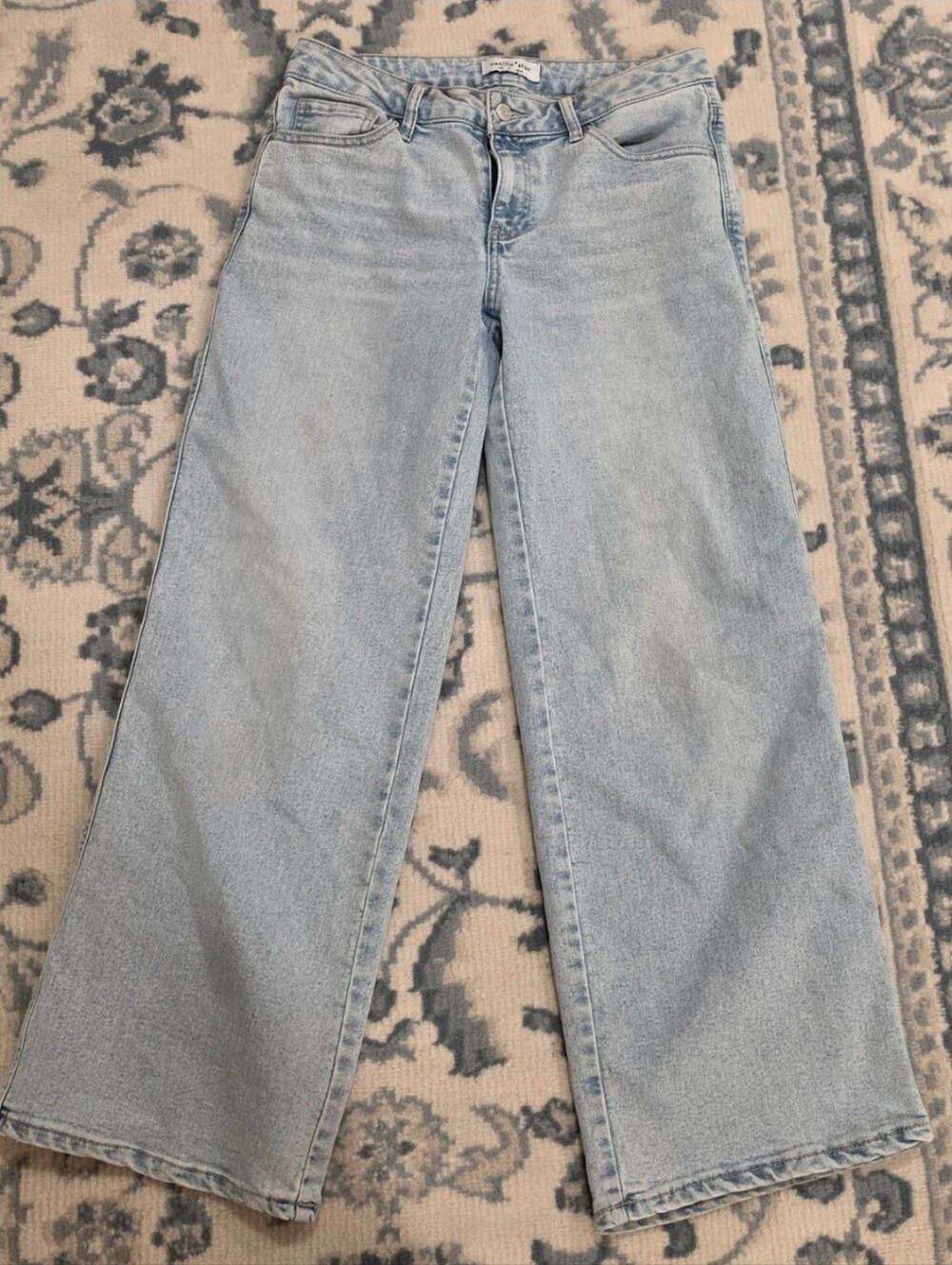 Vanilla Star Light Blue Wide-Leg Jeans